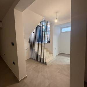 NOVALJA - ŠKUNCINI STANI, VILA 238.96 M2, POGLED NA MORE