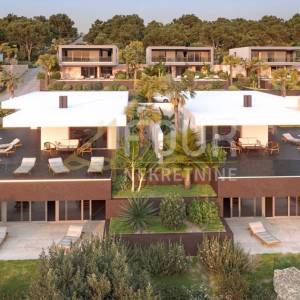 NOVALJA - Villa na predivnoj i mirnoj lokaciji
