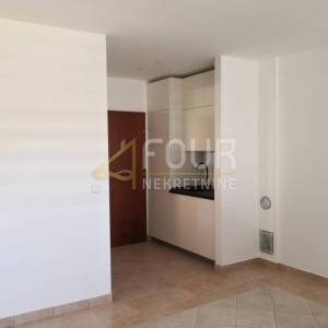 Novi Vinodolski, 1skl, 29.35m2, terasa, pogled na more