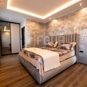 Novi Vinodolski, 391.72m2, vila s bazenom, saunom i pogledom na more, blizina plaže!