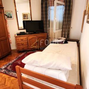 Novi Vinodolski, 89.12m2, 3s+db, balkon i lođa