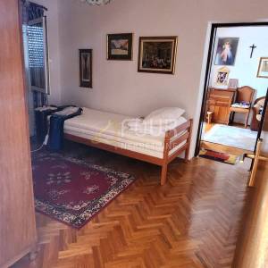 Novi Vinodolski, 89.12m2, 3s+db, balkon i lođa