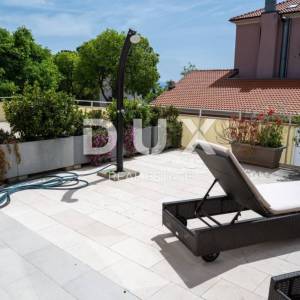 NOVI VINODOLSKI - apartman s prekrasnom terasom 100 m od mora