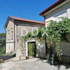 NOVI VINODOLSKI, BRIBIR - Kuća  s pogledom na more