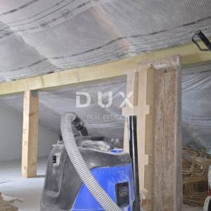 NOVI VINODOLSKI, BRIBIR - Novogradnja u srcu Bribira, 88m2