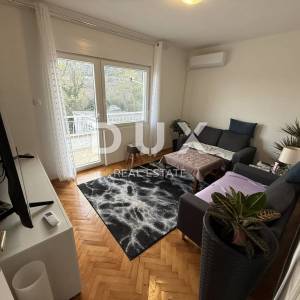 NOVI VINODOLSKI, BRIBIR - Samostojeća kuća, 2 apartmana, garaža, uređeno!