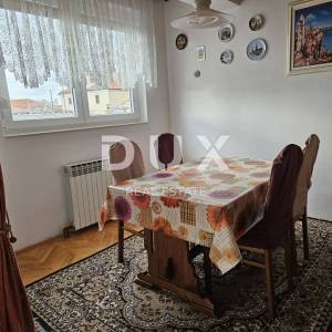 NOVI VINODOLSKI, CENTAR - TOP LOKACIJA! Kuća s velikim potencijalom