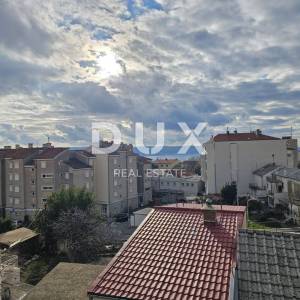 NOVI VINODOLSKI, CENTAR - TOP LOKACIJA! Kuća s velikim potencijalom