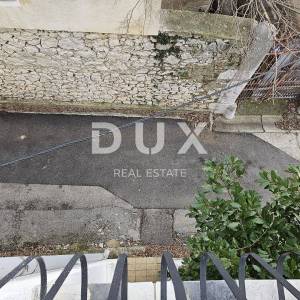 NOVI VINODOLSKI, CENTAR - TOP LOKACIJA! Kuća s velikim potencijalom