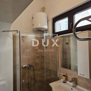 NOVI VINODOLSKI, CENTAR - TOP LOKACIJA! Kuća s velikim potencijalom