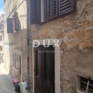 NOVI VINODOLSKI - Dio kuće, 92m2