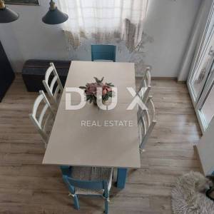 NOVI VINODOLSKI - dva dvosobna stana, 400 m od mora
