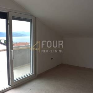 Novi Vinodolski, etaža, 95.41m2, 3s+db