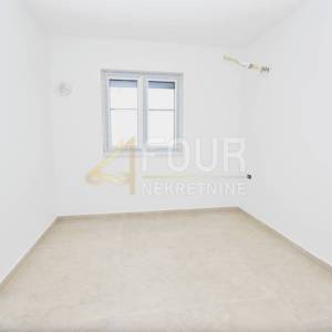 Novi Vinodolski, etaža, 95.41m2, 3s+db