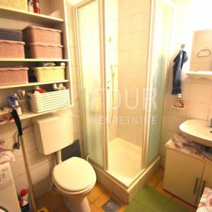 Novi Vinodolski, garsonijera, 28.85m2, lođa, pogled na more