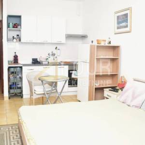 Novi Vinodolski, garsonijera, 28.85m2, lođa, pogled na more