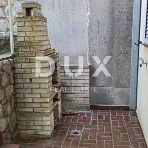 NOVI VINODOLSKI, KLENOVICA - kuća od 150m2 s pogledom na more