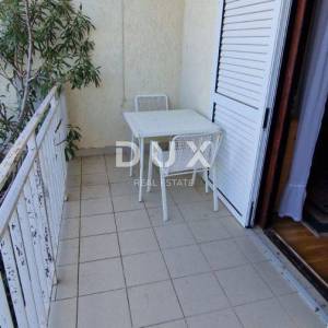 NOVI VINODOLSKI, KLENOVICA - kuća od 150m2 s pogledom na more