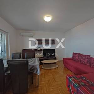 Novi Vinodolski, Klenovica - Uređena kuća s dva apartmana i garažom