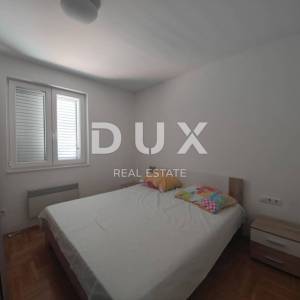 Novi Vinodolski, Klenovica - Uređena kuća s dva apartmana i garažom