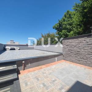 Novi Vinodolski, Klenovica - Uređena kuća s dva apartmana i garažom