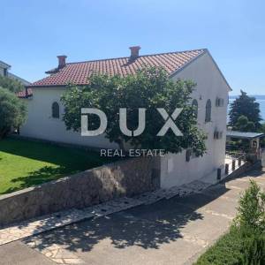 NOVI VINODOLSKI, KLENOVICA - INVESTICIJA! Luksuzna kuća za odmor 180m od mora