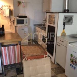 Novi Vinodolski, kuća 1. red do mora, 87m2