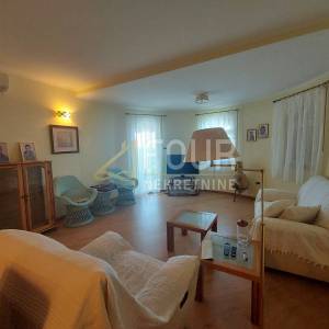 Novi Vinodolski, kuća 1. red do mora + vez za barku