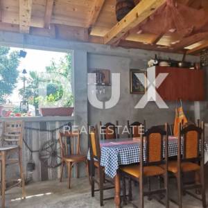 NOVI VINODOLSKI - Kuća s impresivnom okućnicom samo 150m od mora