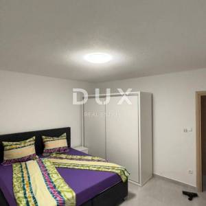 NOVI VINODOLSKI - Kuća s okućnicom u centru