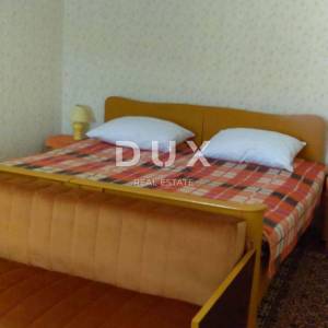 NOVI VINODOLSKI - kuća samo 200 m od mora