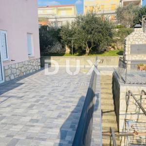 NOVI VINODOLSKI - Kuća u blizini centra i mora