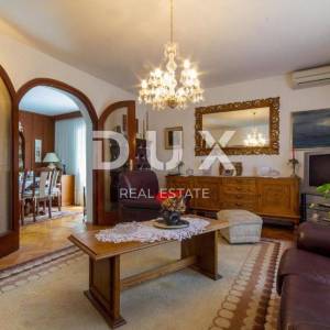 NOVI VINODOLSKI - Kuća u blizini centra i mora