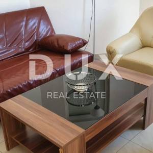 NOVI VINODOLSKI - kuća u mirnom predjelu s 5 apartmana
