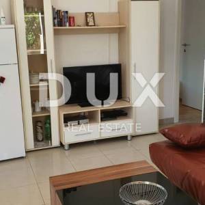 NOVI VINODOLSKI - kuća u mirnom predjelu s 5 apartmana