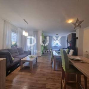 NOVI VINODOLSKI - lijepi dvosobni stan, 400 m od mora