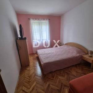 NOVI VINODOLSKI - Lijepi, moderan stan 170 m od mora