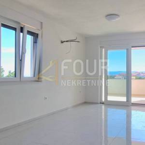 Novi Vinodolski, novogradnja, 2s+db, 67.52m2, lođa