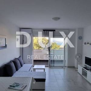 NOVI VINODOLSKI, POVILE - Dva apartmana 300 metara od mora