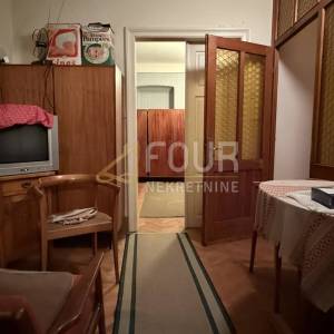 Novi Vinodolski, samostojeća kuća 200m od mora