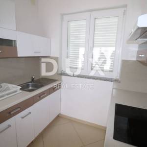 NOVI VINODOLSKI, SMOKVICA - Apartman pored mora