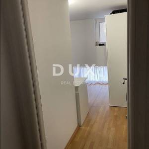 NOVI VINODOLSKI- stan, 74 m2, 2s + db, 50 m od mora!!!