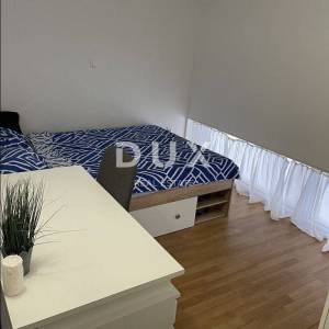 NOVI VINODOLSKI- stan, 74 m2, 2s + db, 50 m od mora!!!