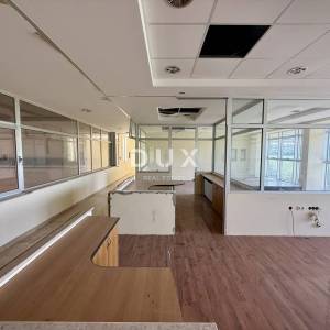 NOVI VINODOLSKI - Unikatna nekretnina za dugoročni najam, poslovna zgrada 3.776 m2, okućnica 9362 m2!