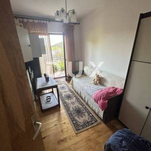 NOVI VINODOLSKI, ZALEĐE, kuća s velikim potencijalom, PRILIKA