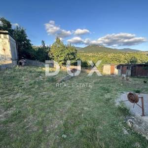 NOVI VINODOLSKI, ZALEĐE, kuća s velikim potencijalom, PRILIKA