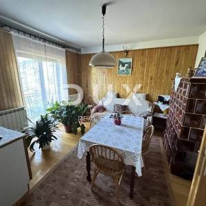 NOVI VINODOLSKI, ZALEĐE, kuća s velikim potencijalom, PRILIKA