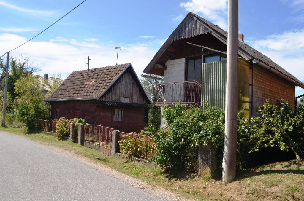 NOVI ZAGREB-HAVIDIĆ SELO: 2 kuće, ukupno 100 m2 na građevinskoj parcel