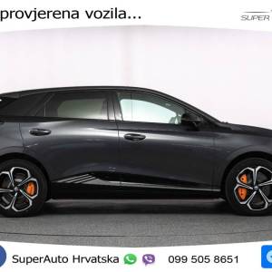 NOVO MG 4 64 kWh XPower AWD 435 KS, LED+ACC+GR SJED+360+PDC+VIRT