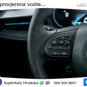 NOVO MG 5 61 kWh Long Range Comfort 156 KS, ACC+KAM+GR SJED+VIRT+NAVI